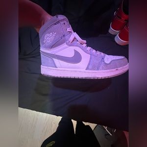 Jordan 1 Hyper Royal